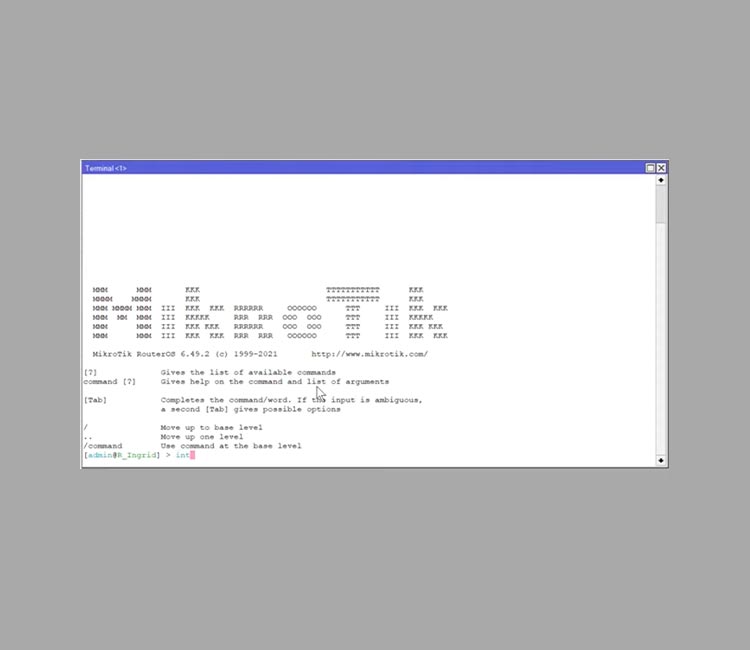 Qué comando permite mostrar la Dirección MAC de un equipo MikroTik